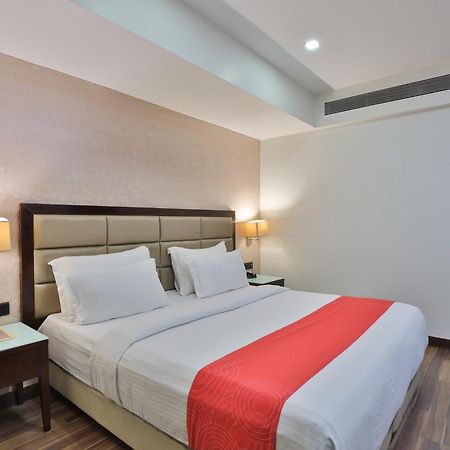 Krios Hotel - Near Sg Highway, Ahmedabad Exterior photo
