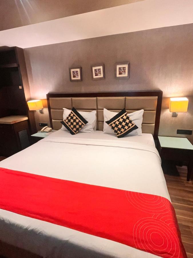 Krios Hotel - Near Sg Highway, Ahmedabad Exterior photo