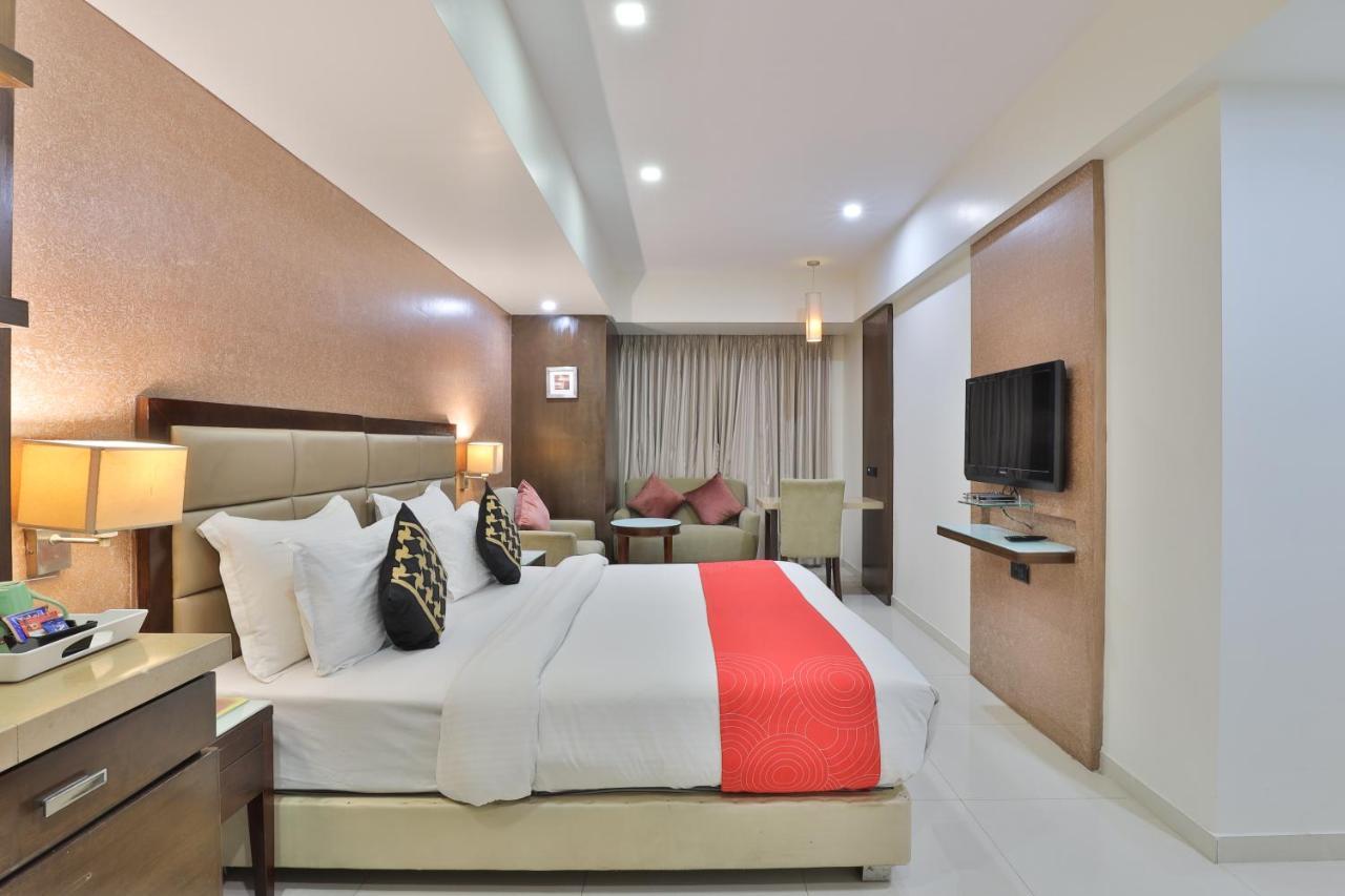 Krios Hotel - Near Sg Highway, Ahmedabad Exterior photo